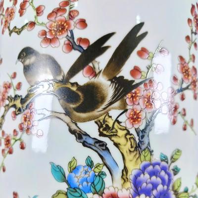 BÌNH DÁNG TRỤ MEN NGỌC - XUÂN SẮC MÃN VIÊN
